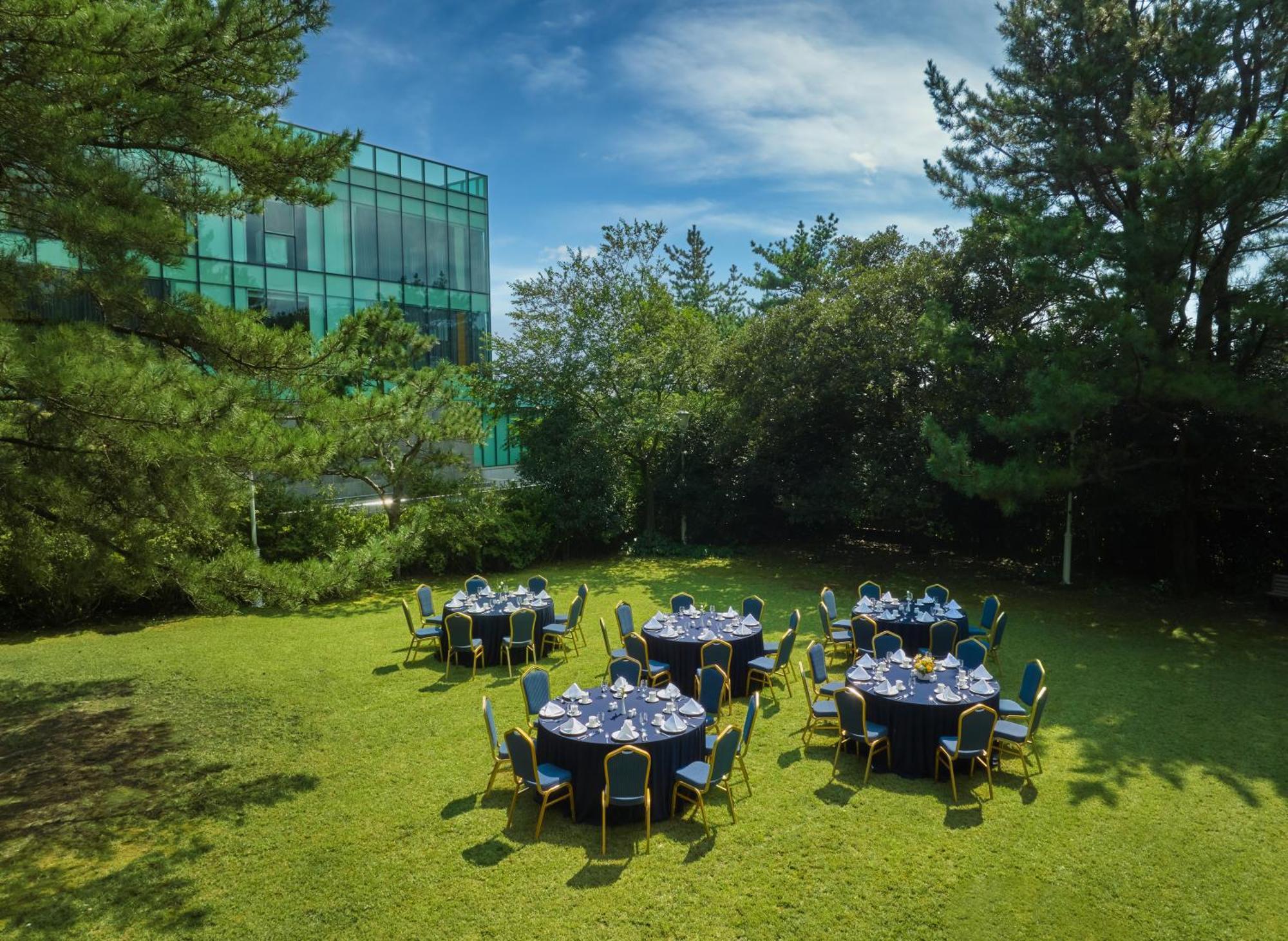 WE Hotel Jeju Seogwipo-stad Buitenkant foto