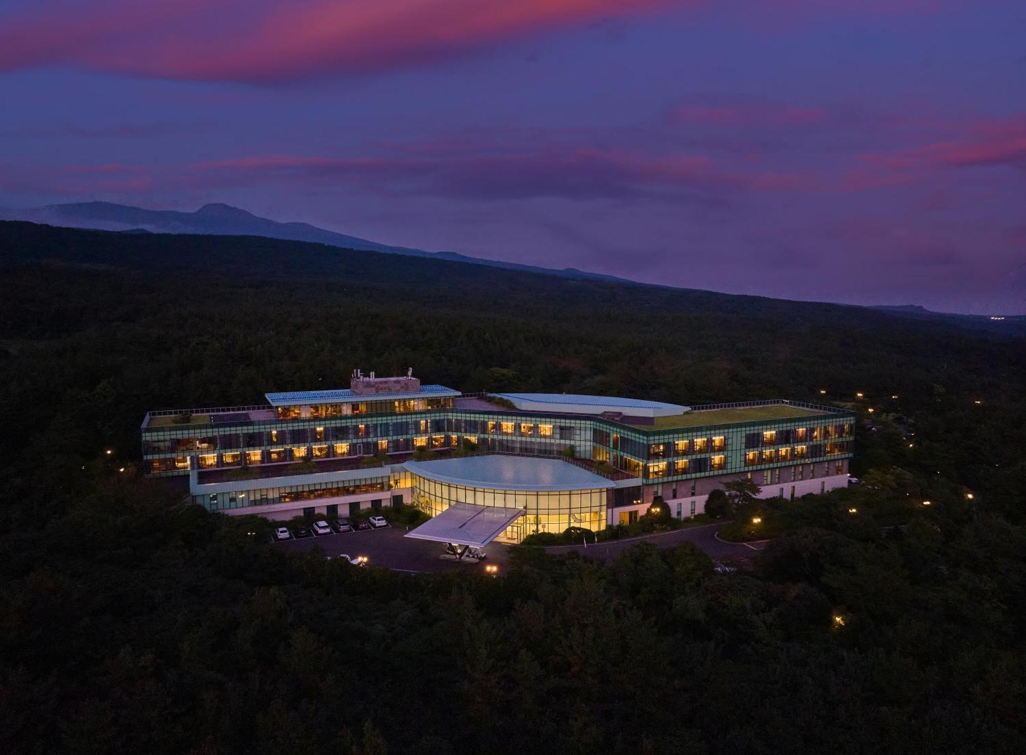 WE Hotel Jeju Seogwipo-stad Buitenkant foto